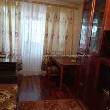 Продам квартиру, Докучаева ул. , 2  ком., 46 м², косметический ремонт 