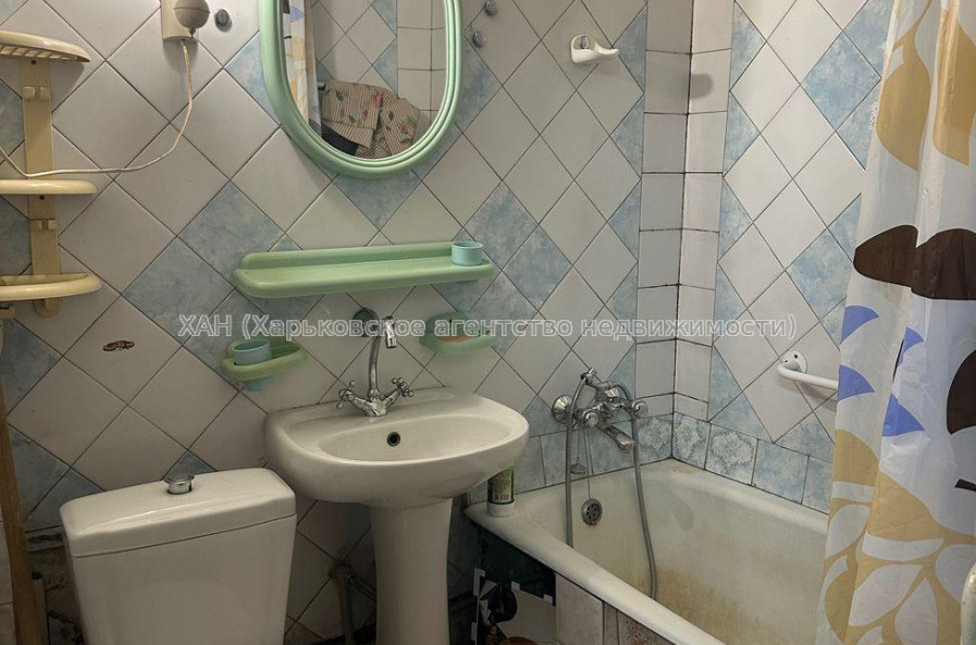 Продам квартиру, Жасминовый б-р , 2  ком., 44.30 м², косметический ремонт 