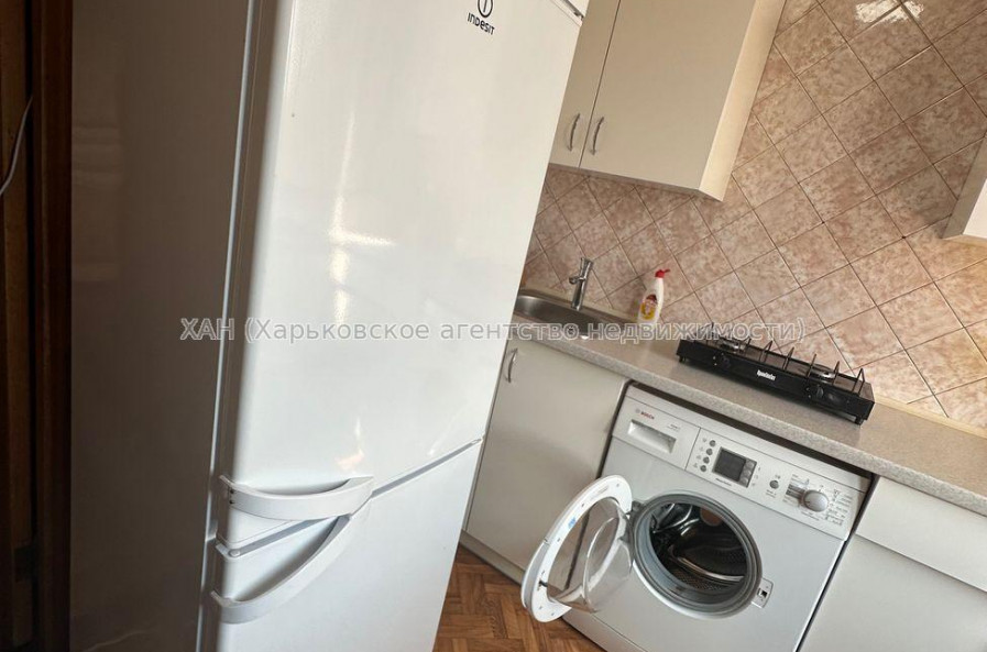 Продам квартиру, Жасминовый б-р , 2  ком., 44.30 м², косметический ремонт 