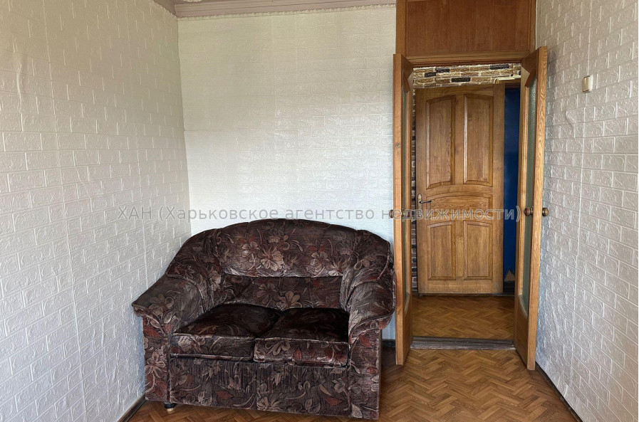 Продам квартиру, Жасминовый б-р , 2  ком., 44.30 м², косметический ремонт 