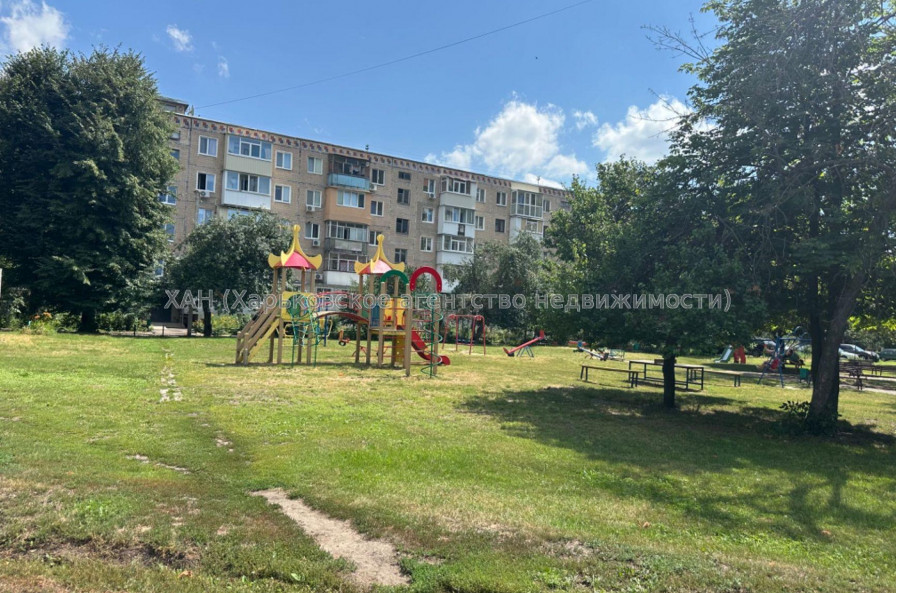 Продам квартиру, Жасминовый б-р , 2  ком., 44.30 м², косметический ремонт 