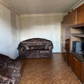 Продам квартиру, Жасминовый б-р , 2  ком., 44.30 м², косметический ремонт