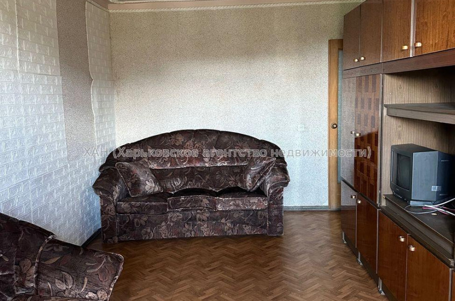 Продам квартиру, Жасминовый б-р , 2  ком., 44.30 м², косметический ремонт 