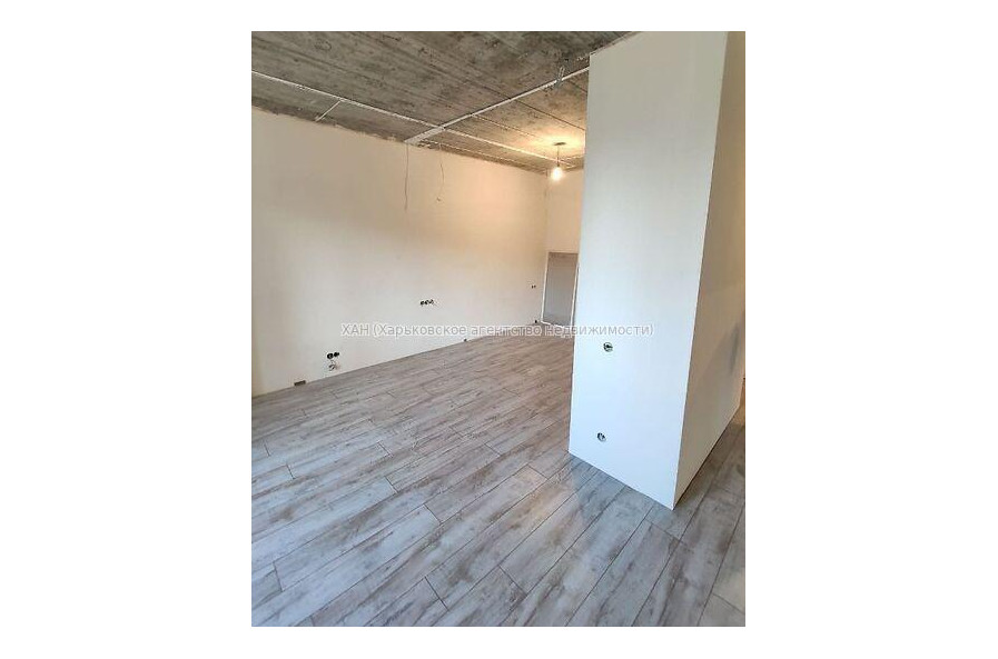 Продам квартиру, Макеевская ул. , 1 кім., 49 м², частичный ремонт 