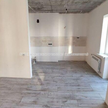 Продам квартиру, Макеевская ул. , 1 кім., 49 м², частичный ремонт 