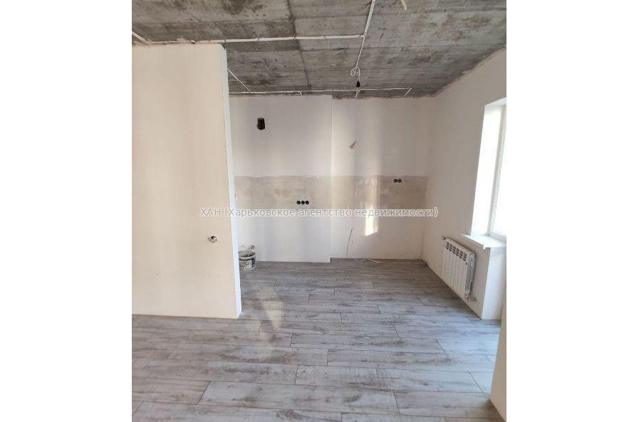 Продам квартиру, Макеевская ул. , 1 кім., 49 м², частичный ремонт 