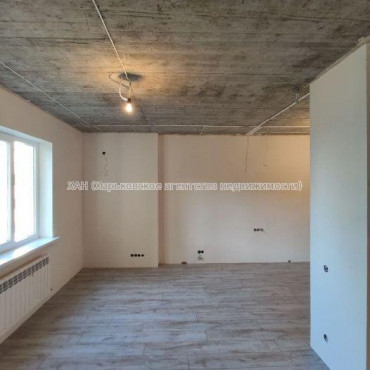 Продам квартиру, Макеевская ул. , 1 кім., 49 м², частичный ремонт 