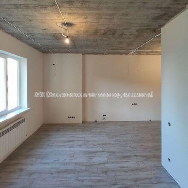 Продам квартиру, Макеевская ул. , 1 кім., 49 м², частичный ремонт 