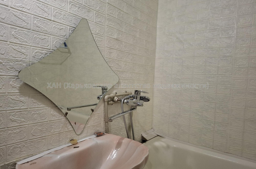 Продам квартиру, Вишталя ул. , 4 , 2  ком., 58.50 м², косметический ремонт 