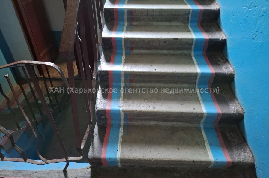 Продам квартиру, Вишталя ул. , 4 , 2  ком., 58.50 м², косметический ремонт 