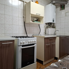 Продам квартиру, Вишталя ул. , 4 , 2  ком., 58.50 м², косметический ремонт