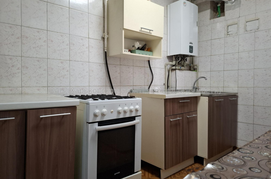 Продам квартиру, Вишталя ул. , 4 , 2  ком., 58.50 м², косметический ремонт 