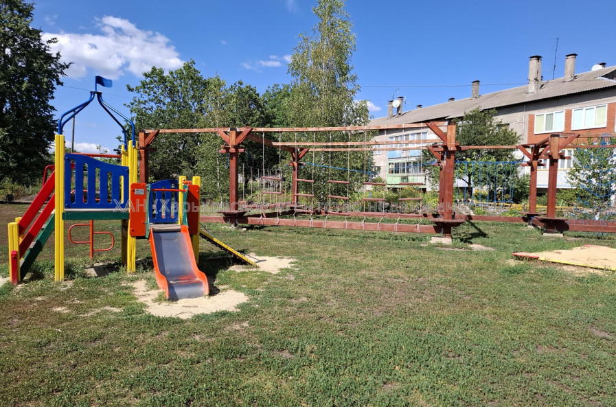 Продам квартиру, Вишталя ул. , 4 , 2  ком., 58.50 м², косметический ремонт 