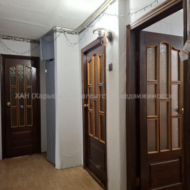 Продам квартиру, Вишталя ул. , 4 , 2  ком., 58.50 м², косметический ремонт 