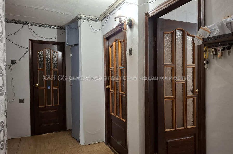 Продам квартиру, Вишталя ул. , 4 , 2  ком., 58.50 м², косметический ремонт 