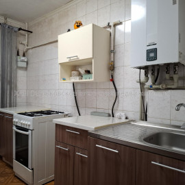 Продам квартиру, Вишталя ул. , 4 , 2  ком., 58.50 м², косметический ремонт