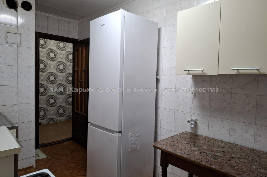 Продам квартиру, Вишталя ул. , 4 , 2  ком., 58.50 м², косметический ремонт 