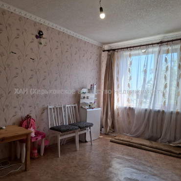 Продам квартиру, Вишталя ул. , 4 , 2  ком., 58.50 м², косметический ремонт 