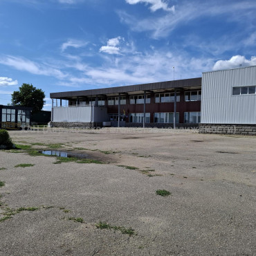 Продам квартиру, Вишталя ул. , 4 , 2  ком., 58.50 м², косметический ремонт 