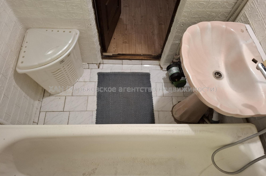 Продам квартиру, Вишталя ул. , 4 , 2  ком., 58.50 м², косметический ремонт 
