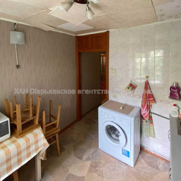 Продам квартиру, Защитников Неба ул. , 2 кім., 44 м², советский ремонт 
