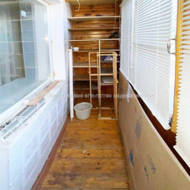 Продам квартиру, Защитников Неба ул. , 2 кім., 44 м², советский ремонт 