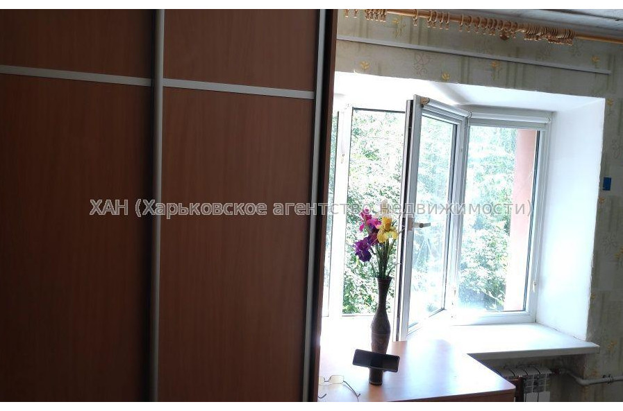 Продам квартиру, 23 Августа ул. , 11А , 2 кім., 41 м², советский ремонт 