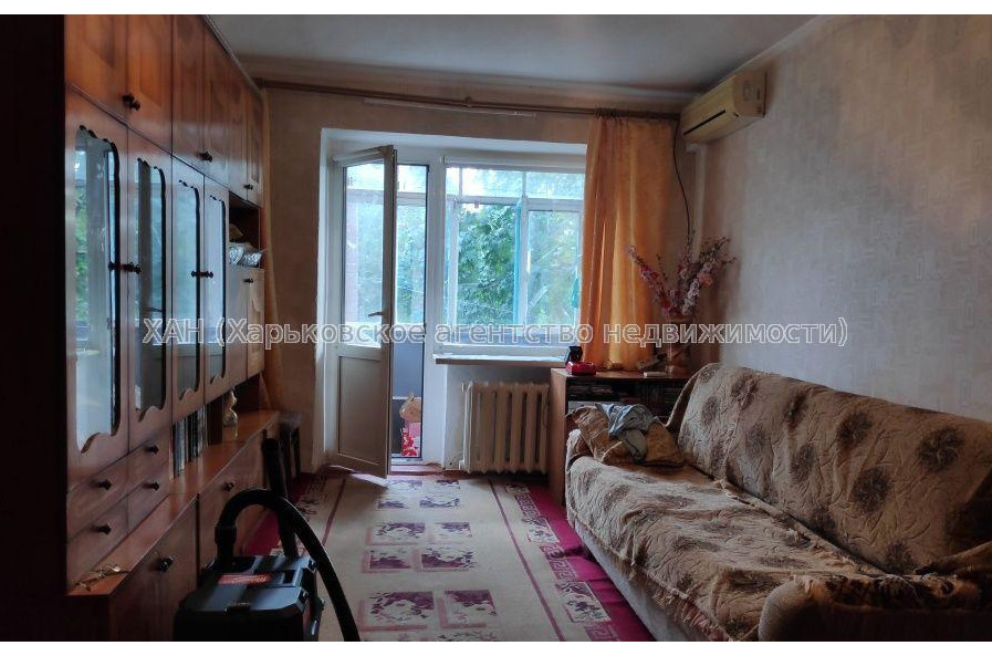 Продам квартиру, 23 Августа ул. , 11А , 2 кім., 41 м², советский ремонт 