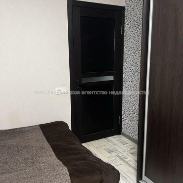 Продам квартиру, Самолетная ул. , 3 кім., 62 м², косметический ремонт 