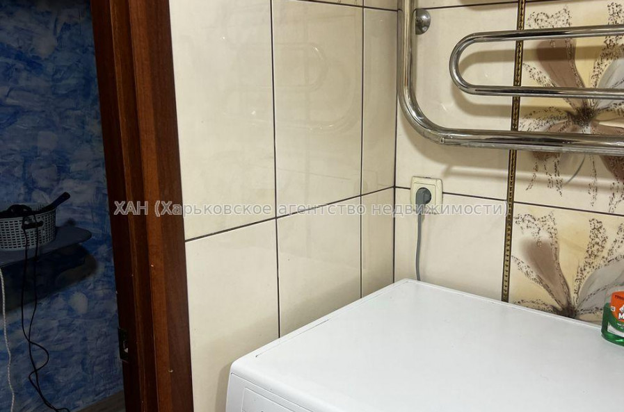 Продам квартиру, Самолетная ул. , 3  ком., 62 м², косметический ремонт 