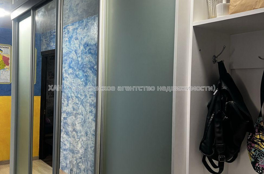 Продам квартиру, Самолетная ул. , 3  ком., 62 м², косметический ремонт 