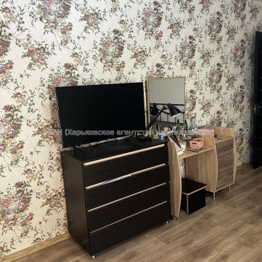 Продам квартиру, Самолетная ул. , 3 кім., 62 м², косметический ремонт 