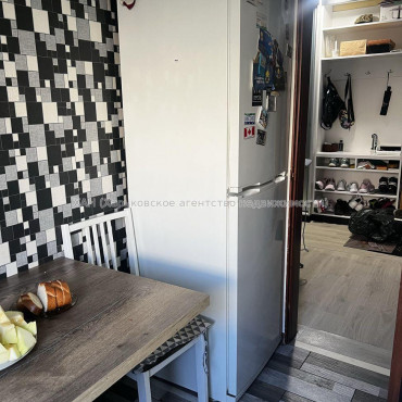 Продам квартиру, Самолетная ул. , 3 кім., 62 м², косметический ремонт 