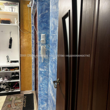 Продам квартиру, Самолетная ул. , 3 кім., 62 м², косметический ремонт 