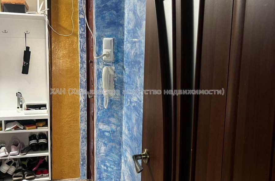 Продам квартиру, Самолетная ул. , 3  ком., 62 м², косметический ремонт 