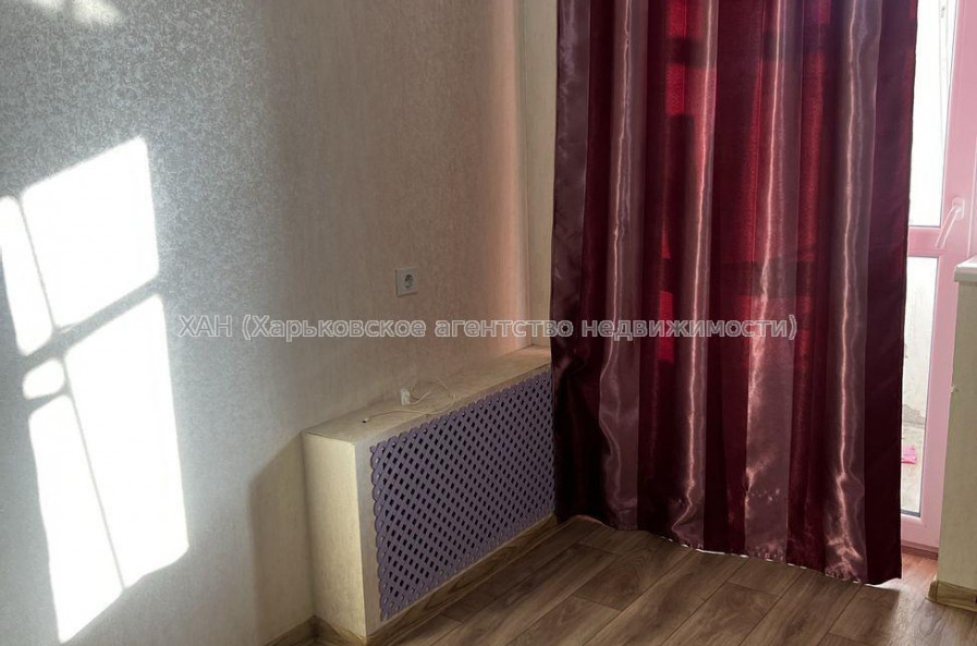 Продам квартиру, Самолетная ул. , 3  ком., 62 м², косметический ремонт 
