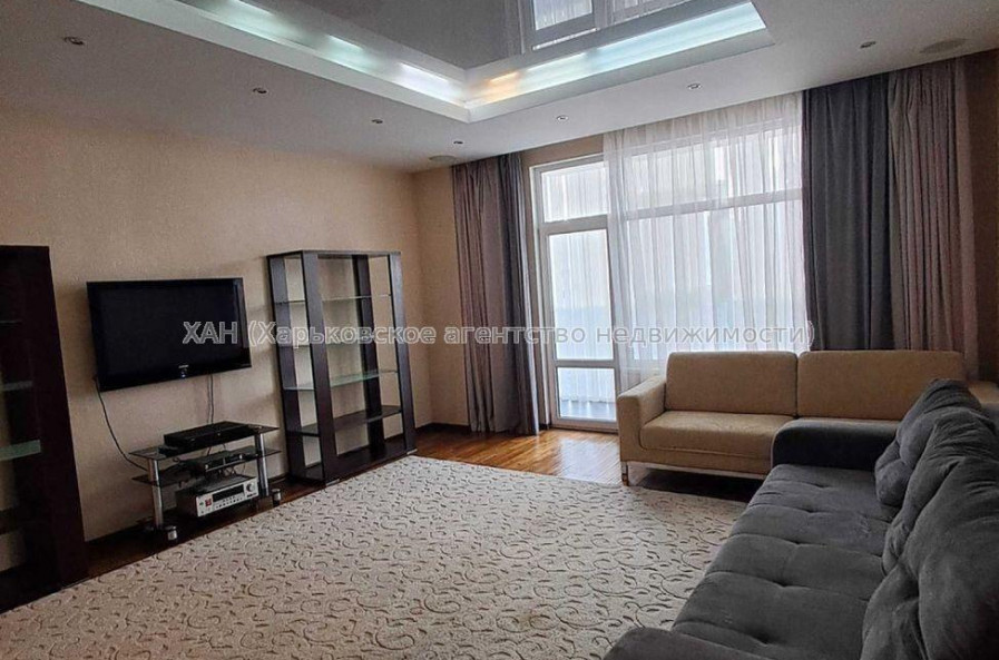 Продам квартиру, Тринклера ул. , 2 кім., 85 м², евроремонт 