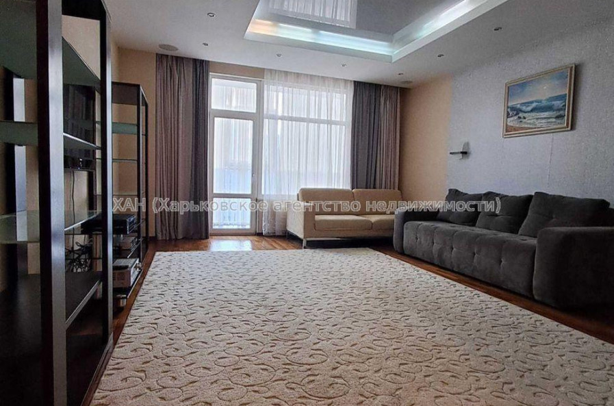 Продам квартиру, Тринклера ул. , 2 кім., 85 м², евроремонт 