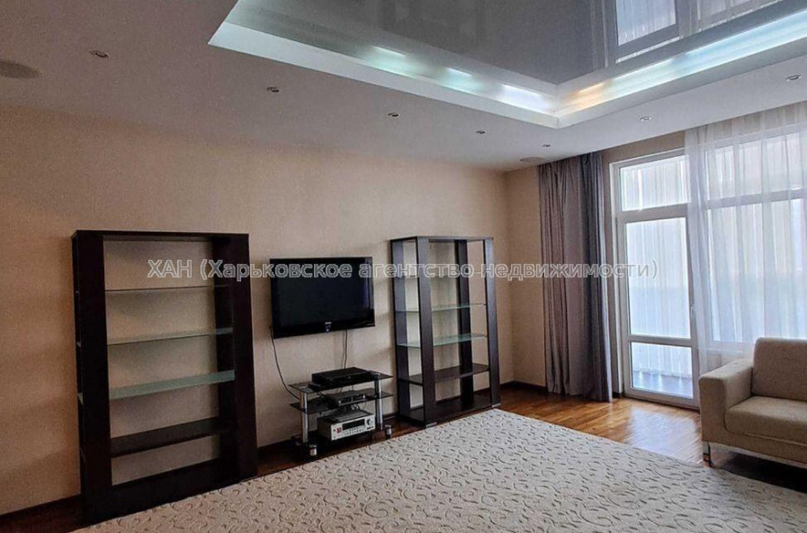 Продам квартиру, Тринклера ул. , 2 кім., 85 м², евроремонт 