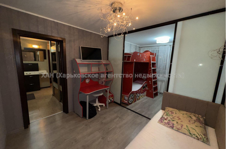 Продам квартиру, Дмитрия Коцюбайло ул. , 2  ком., 45.40 м², евроремонт 