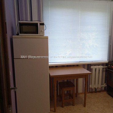 Продам квартиру, Деревянко ул. , 1 кім., 30 м², косметический ремонт 