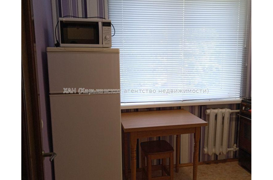 Продам квартиру, Деревянко ул. , 1  ком., 30 м², советский ремонт 