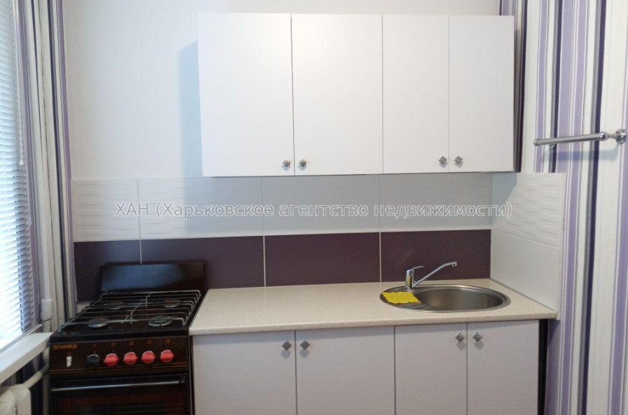 Продам квартиру, Деревянко ул. , 1  ком., 30 м², советский ремонт 