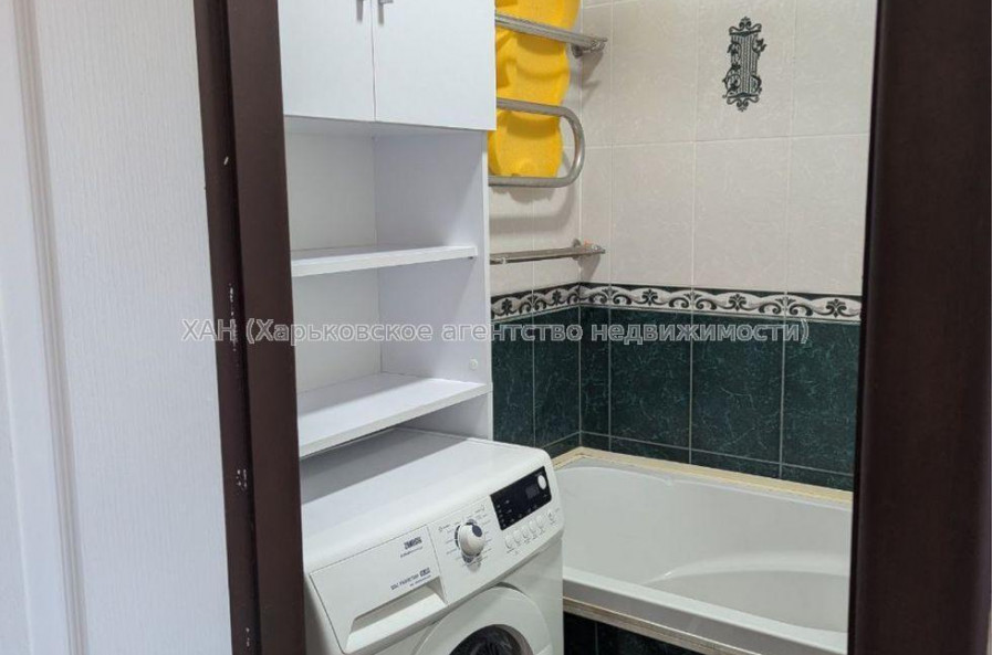 Продам квартиру, Гвардейцев Широнинцев ул. , 1 кім., 38 м², евроремонт 