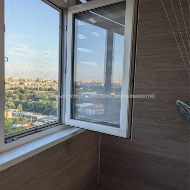 Продам квартиру, Гвардейцев Широнинцев ул. , 1 кім., 38 м², евроремонт 