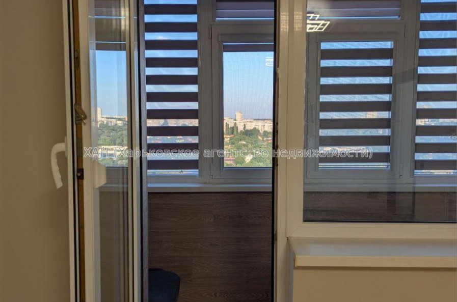 Продам квартиру, Гвардейцев Широнинцев ул. , 1 кім., 38 м², евроремонт 
