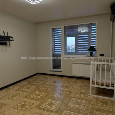 Продам квартиру, Гвардейцев Широнинцев ул. , 1 кім., 38 м², евроремонт 