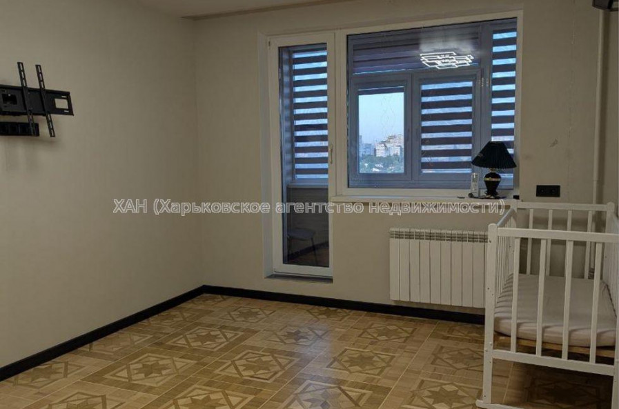 Продам квартиру, Гвардейцев Широнинцев ул. , 1 кім., 38 м², евроремонт 