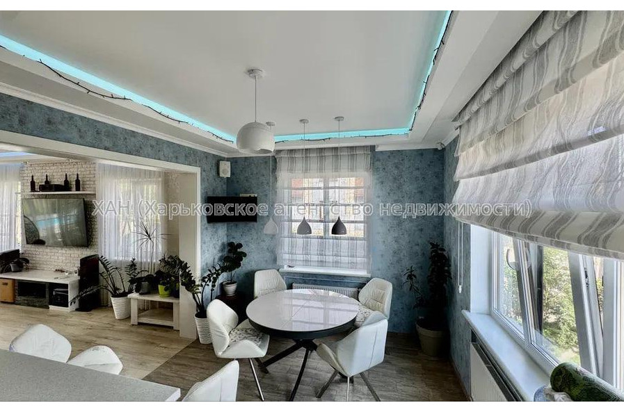 Продам будинок, Заярский пер. , 300 м², 15 соток, капитальный ремонт 