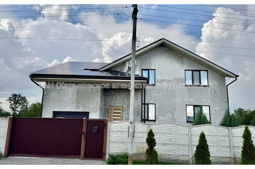 Продам будинок, Заярский пер. , 300 м², 15 соток, капитальный ремонт 